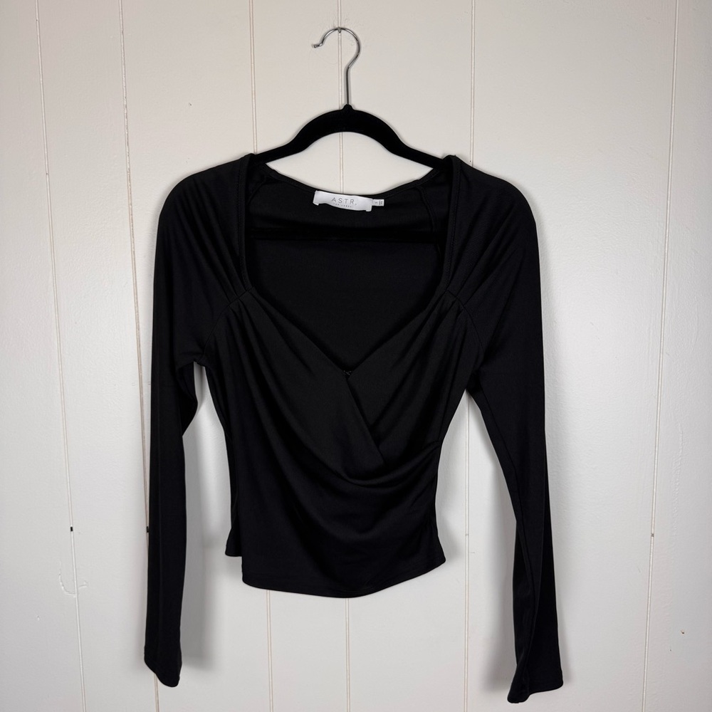 ASTR The Label Black Ruched Crop Top Long Sleeve Stretch Size Small